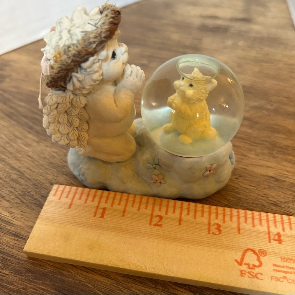 Vintage Westland Dreamsicles Snow Globe Cherub Angel & Cat Praying 90’s Figurine - Picture 8 of 8